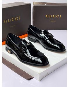 Gucci flat sole