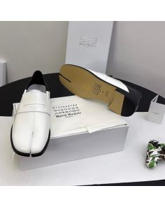 Balenciaga white shoe