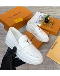 Lv whiter loafers