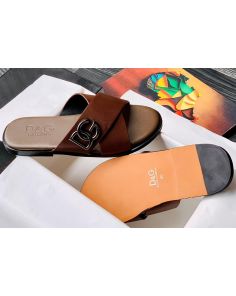 D&G brown slide